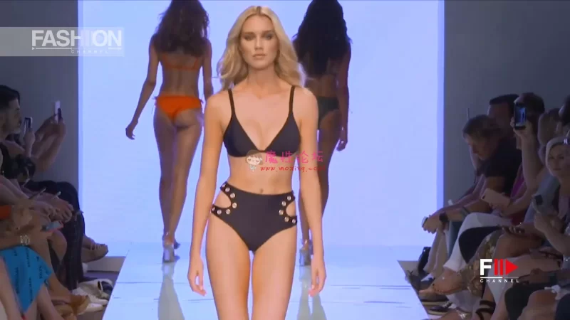 NU WAVE SWIM Spring Summer 2020 Miami - Fashion Channel.mp4_20190908_170403.617.jpg